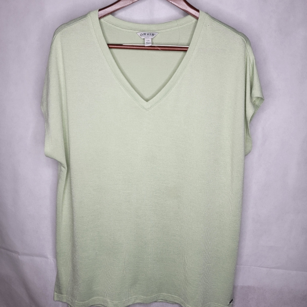 Orvis V-neck Tunic Top Light Green Short Sleeve Split Hem Relaxed Fit Large